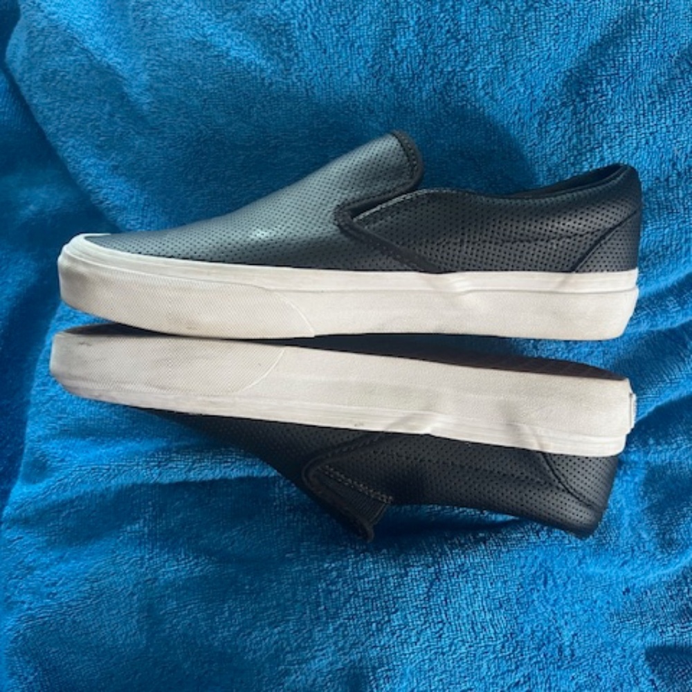 Vans Off The Wall Classic Slip-on shoes Unisex